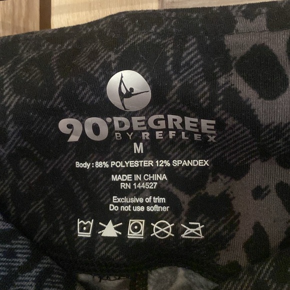 90 Degree by Reflex leggings Size M - Picture 4 of 9